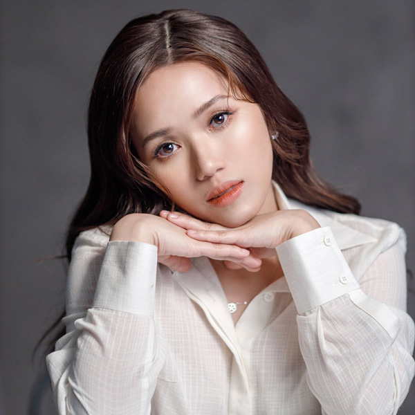 Hơn Em Chỗ Nào (Beat)